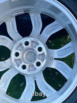 Genuine Land Rover Discovery Range Rover Sport Vogue Alloy Wheels Pirelli Tyres