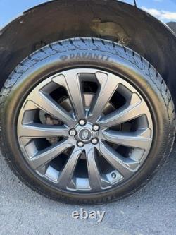 Land Rover Range Rover Velar 2.0 D240 R-Dynamic Land Rover Range Rover Velar 2.0 D240 R-Dynamic