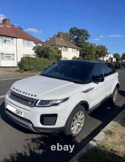 Range Rover Evoque 2.0 SE TD4 Automatic Panoramic Roof + Perosnalised Reg